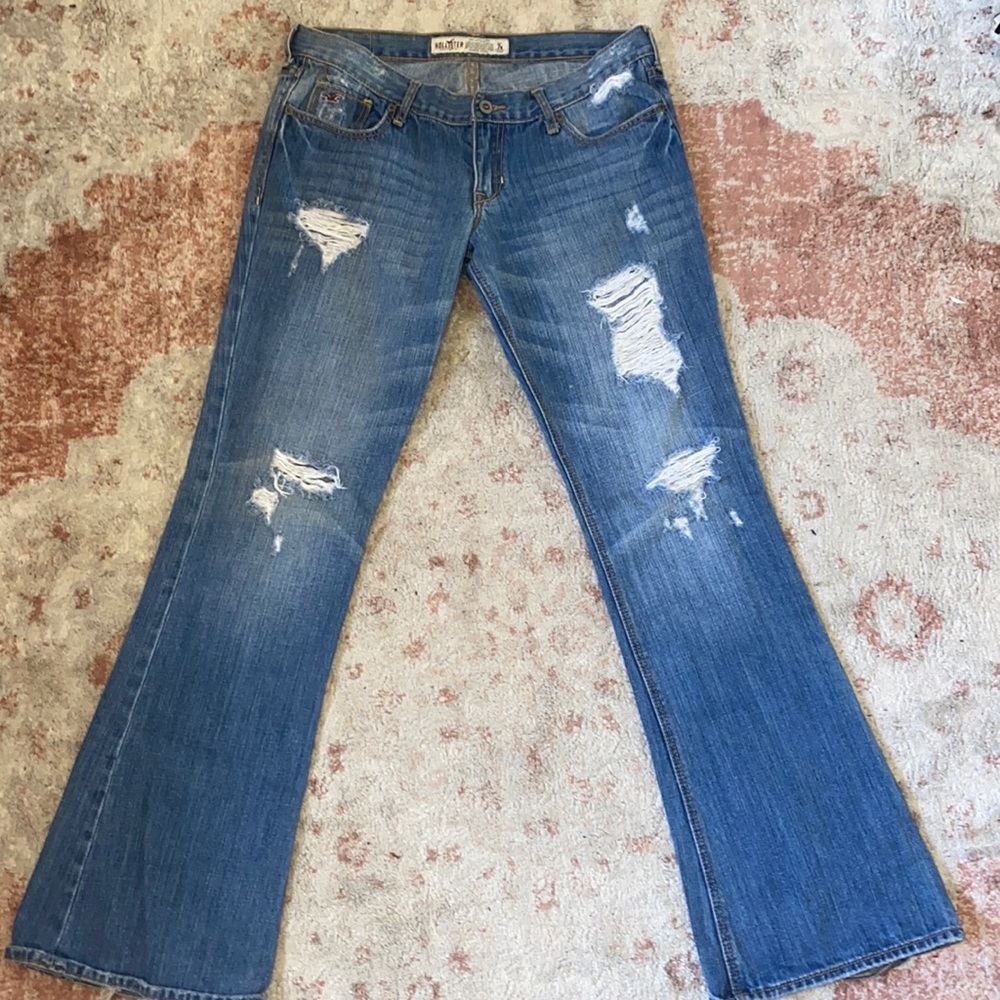 Hollister ripped mid-rise flare jeans!